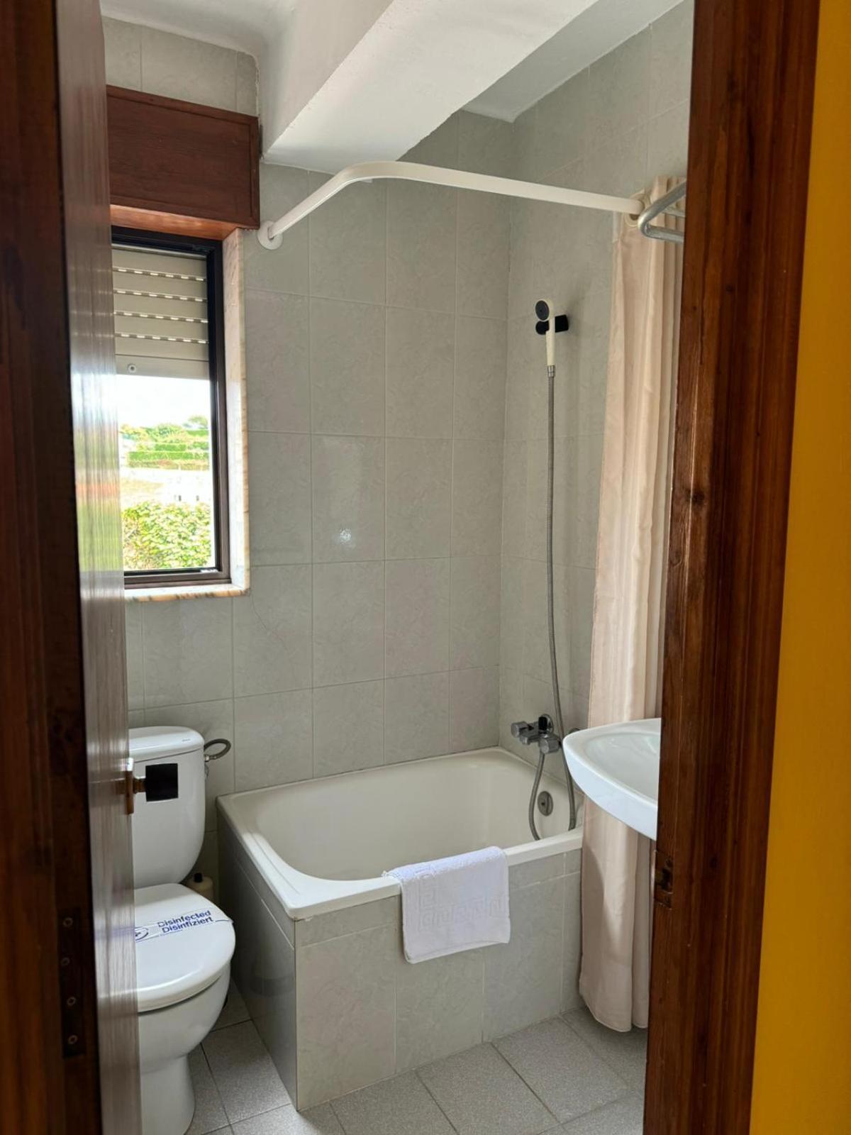 El Castanu De Cue Hotell Exteriör bild